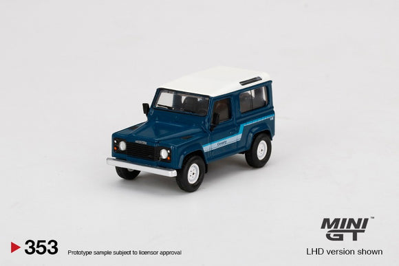 1:64 Mini GT Land Rover Defender 90 County Wagon Stratos Blue - MGT353