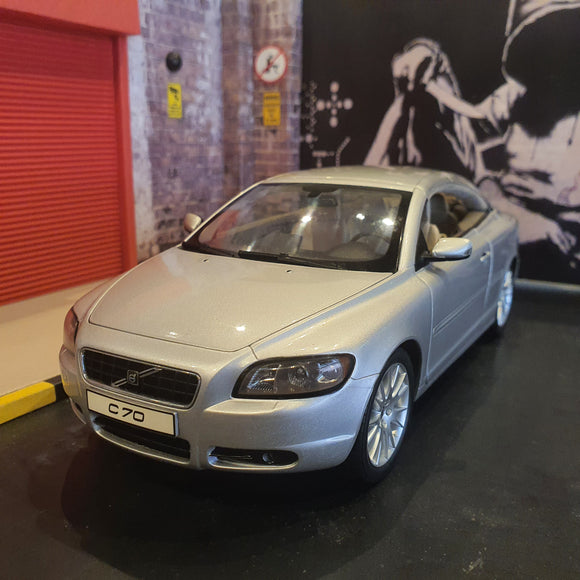 1:18 MotorArt Volvo C70 Convertible (No Original Box) - After Market