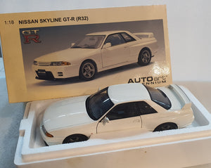 1:18 Autoart Nissan Skyline GTR R32 Crystal White - After Market
