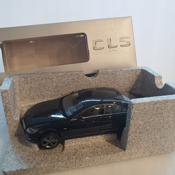 1:18 Dealer Edition Mercedes Benz CLS Klass - After Market