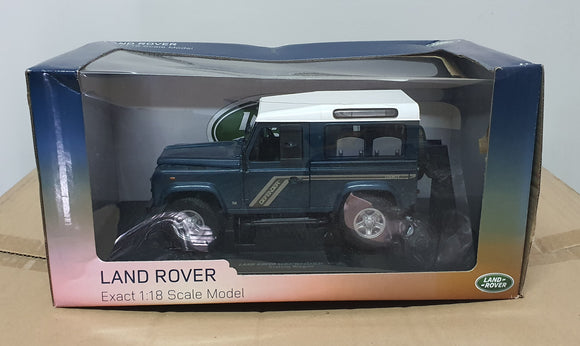 1:18 Universal Hobbies Land Rover Defender 90 Station Wagon