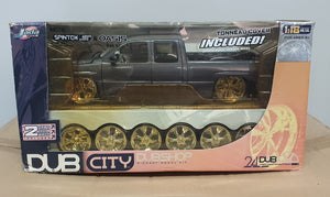 1:18 Jada Toys Chevrolet Silverado Grey w 2 sets of Custom Wheels - After Market