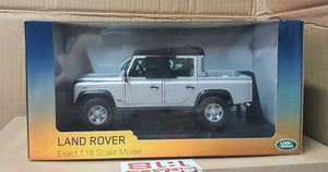 1:18 Universal Hobbies Land Rover Defender 110 PickUp w Double Cab - After Market
