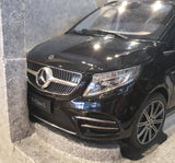 1:18 Dealer Edition Mercedes Benz V Class L
