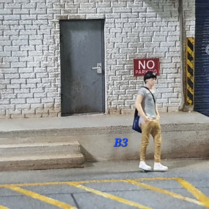 1:64 Figurine Sling Bag Guy - Grey w Beige Pants - B3