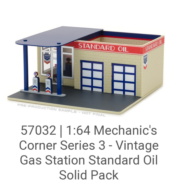1:64 Greenlight Mechanic's Corner Series 3 - Vintage Gas Station Pure Oil