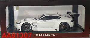 1:18 Autoart Aston Martin Vantage V12 GT3 White