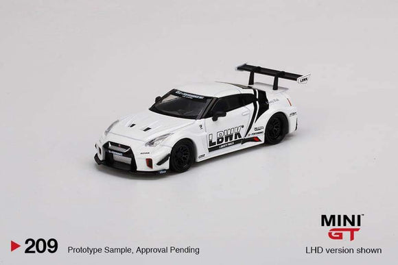 1:64 Mini GT LB Silhouette Works GT Nissan 35GT RR Ver. 2 White LBWK - MGT209