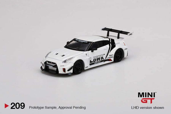 ミニカー MINIGT LIBERTY WALK Nissan GT-RR35White MINI GT 9 LBWK Nissan GT-R (R35) Matte White Type 1, Rear Wing Ver
