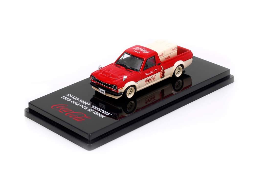 1:64 Inno64 Nissan Sunny 