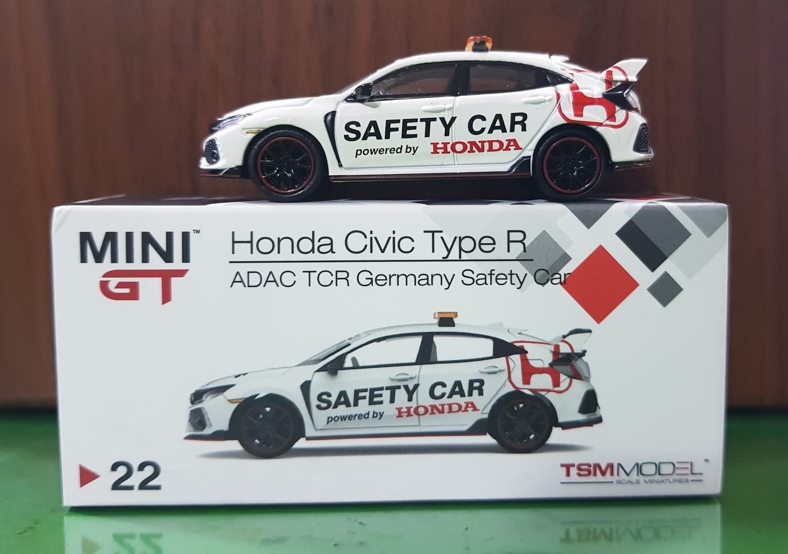 1:64 Mini GT Honda Civic Type R FK8 ADAC TCR Germany Safety