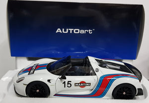 1:18 Autoart Porsche  918 Spyder - White/ Martini Livery